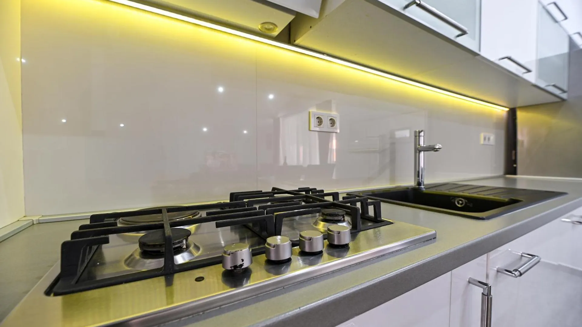 New 1St Floor Apartment In 자다르